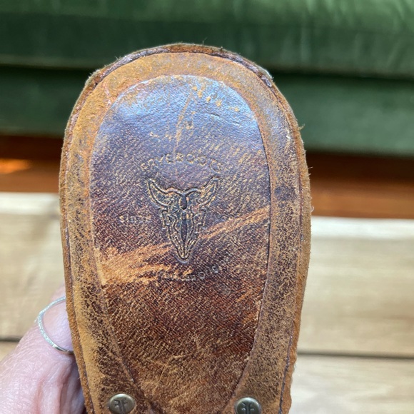 Frye Reese Slide Size 8 Distressed Brown Leather - Picture 13 of 14